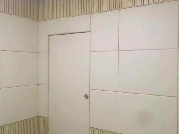 審訊室軟包